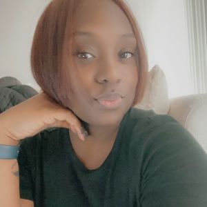 Meet your Posher, Devin